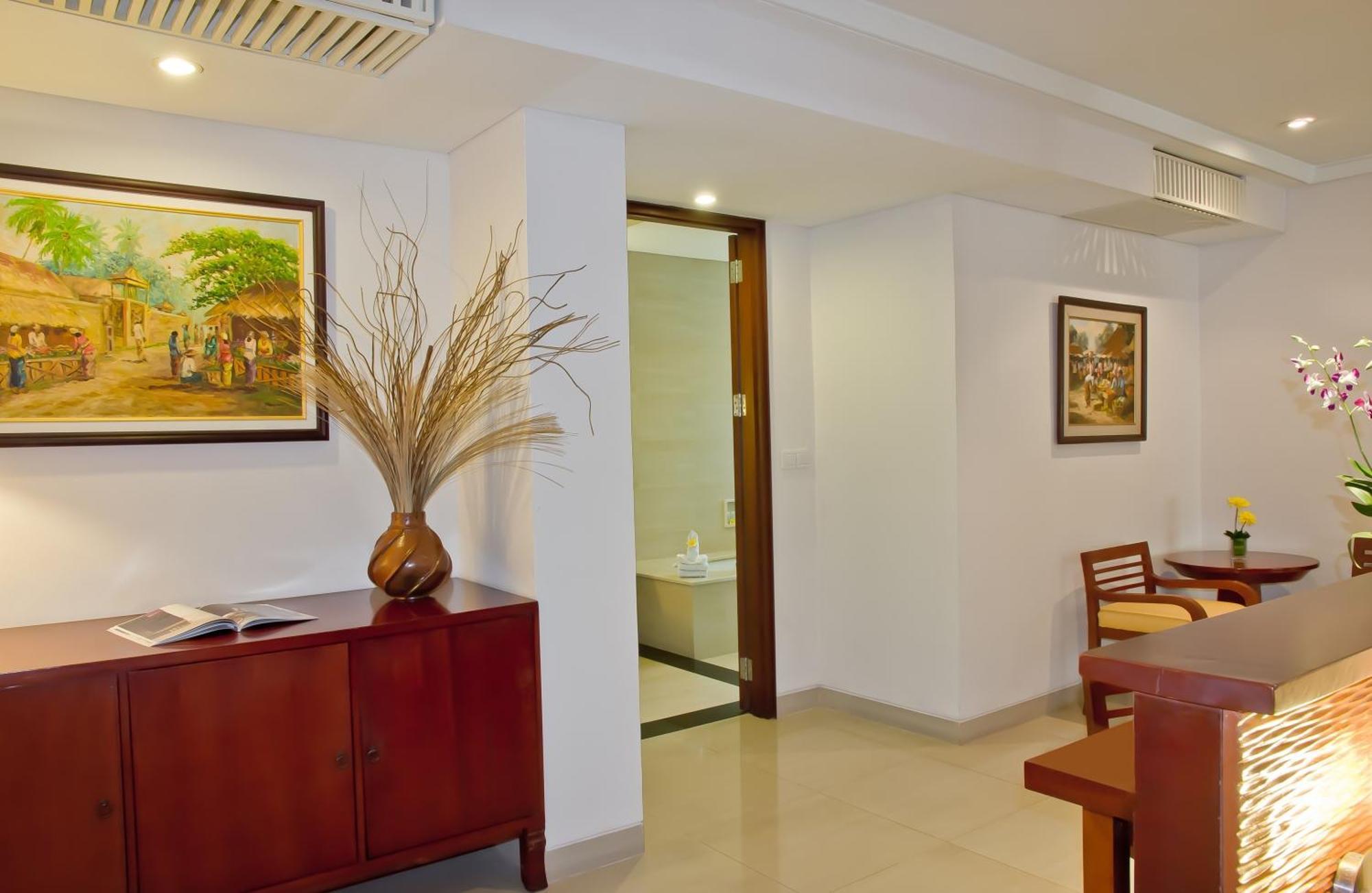 The Rani Hotel & Spa Kuta Lombok Eksteriør billede
