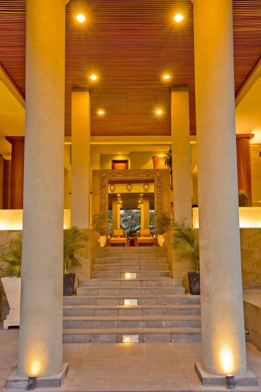 The Rani Hotel & Spa Kuta Lombok Eksteriør billede